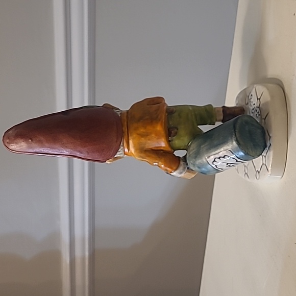 Charming Vintage Goebel made in west Germany Garden Gnome Figurine - Picture 4 of 6